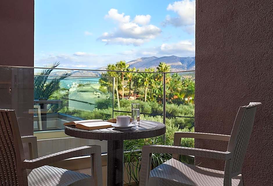 Dionisos Hotel