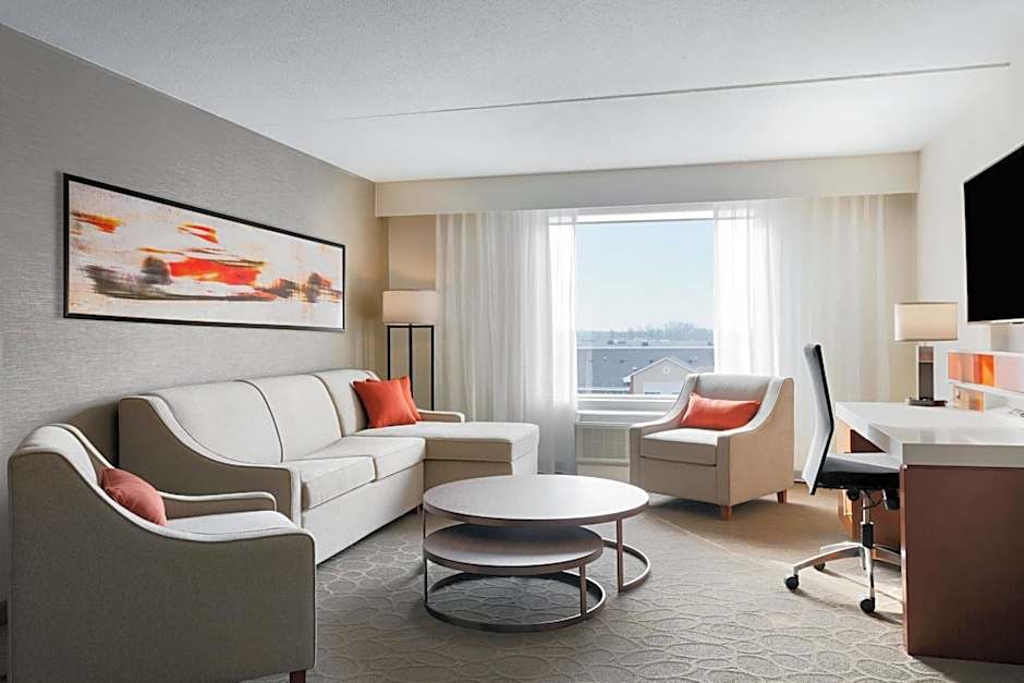 Delta Hotels by Marriott Indianapolis Airport
