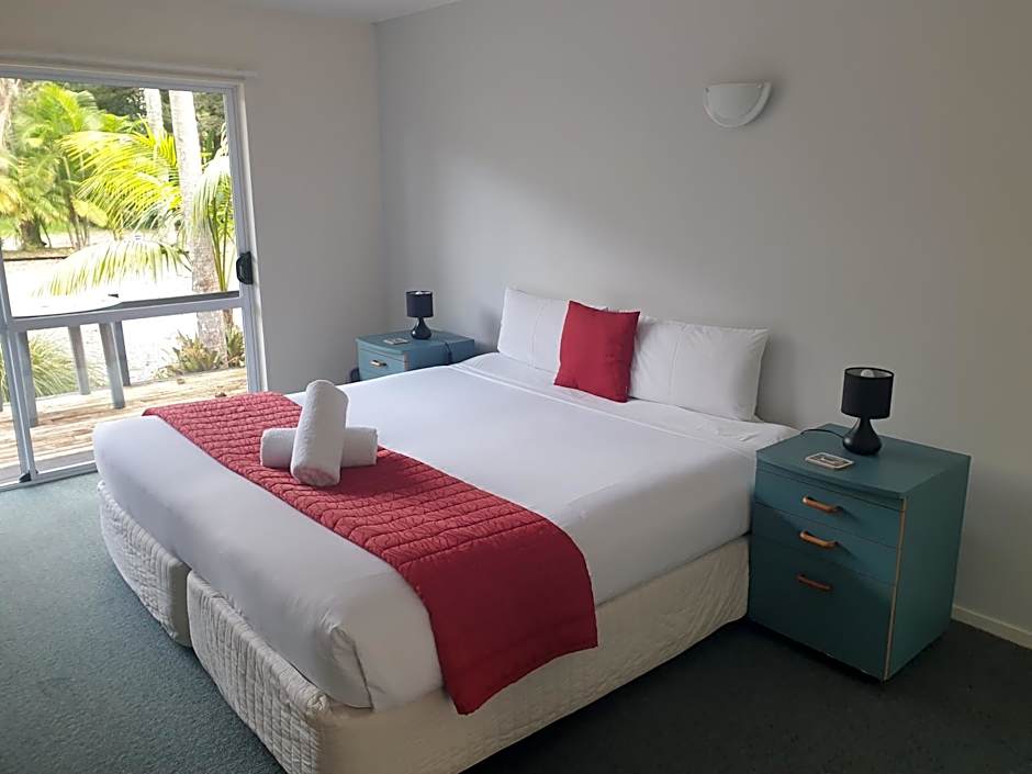 Woodlands Motel