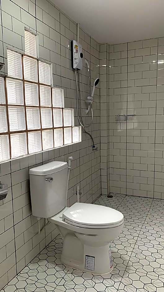 Maleena Garden at Lam Takhong Riverside