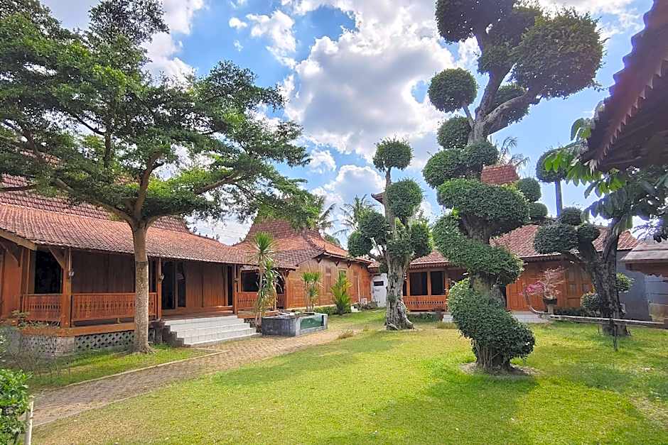 The Lavana Kampoeng Joglo Boutique Hotel and Villa Yogyakarta