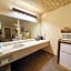 Beartooth Hideaway Inn & Cabins