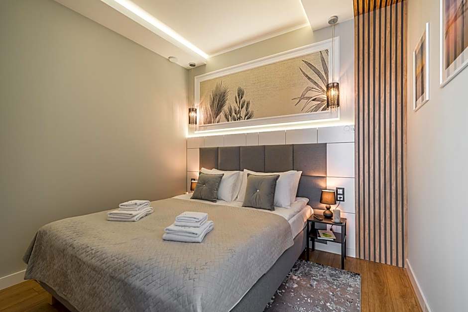 Q18 ApartHotel