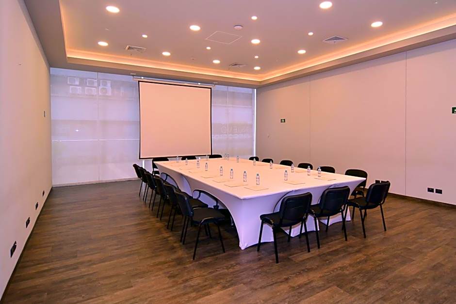 City Express Plus by Marriott Medellín Colombia