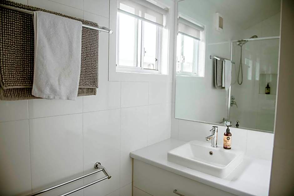 Surfside Cudmirrah Beach