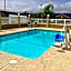 Days Inn by Wyndham Robstown