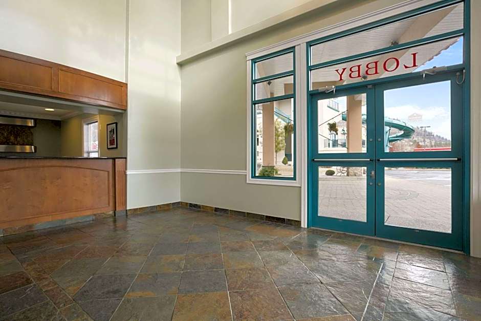 Ramada Limited Merritt