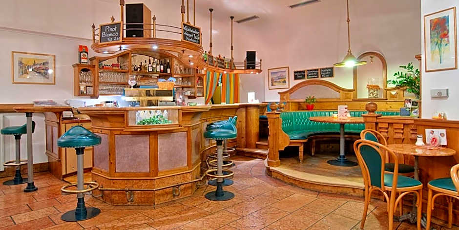 Altstadt Hotel Mosser Villach mit Parkplatz