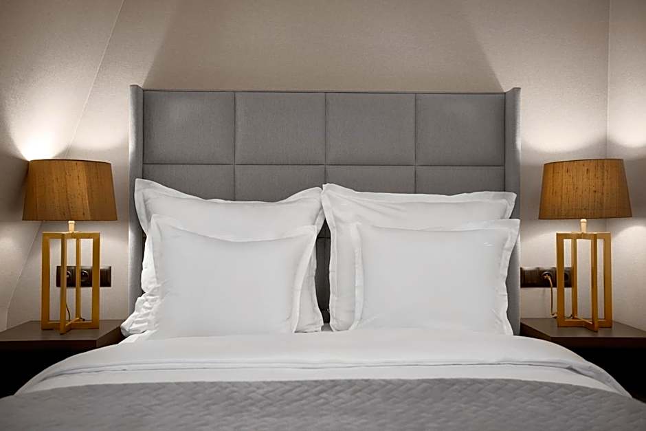 Grand Park Hotel