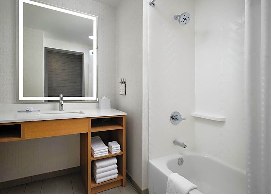 Holiday Inn Cincinnati Liberty Way By IHG