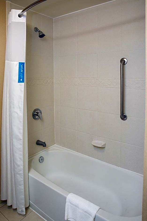 Hampton Inn By Hilton Raynham-Taunton, Ma