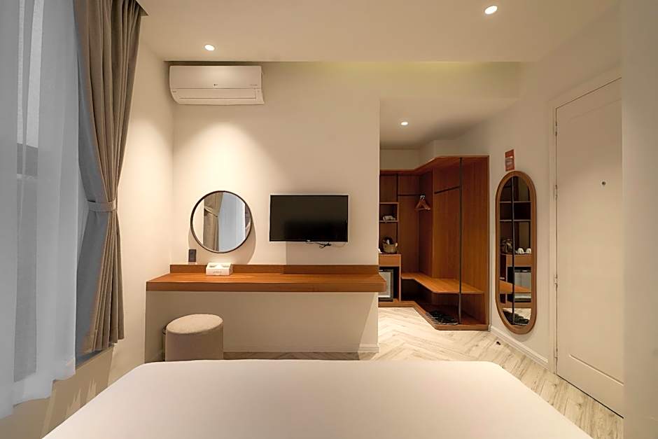Len Hotel
