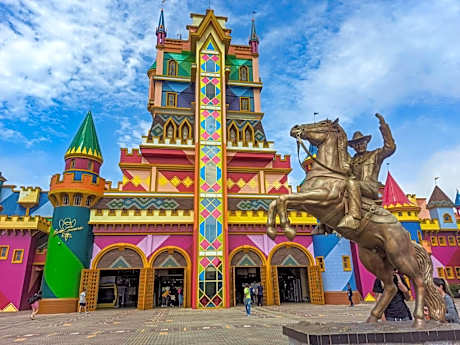 Pousada Ametista - Penha, SC - 1,5 km do Parque Beto Carrero World