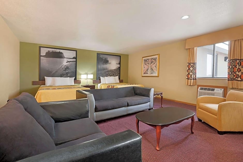 Super 8 by Wyndham Sikeston/Miner Area