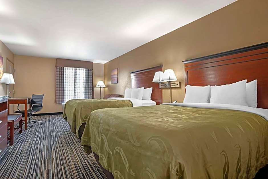 Quality Inn Brookhaven