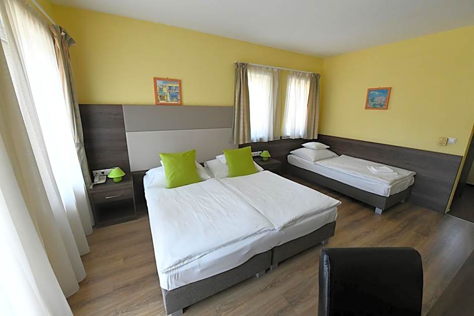 Jade Hotel-Ezüsthíd Hotel