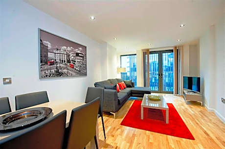 Tooley Street Apartments by Viridian Apartments