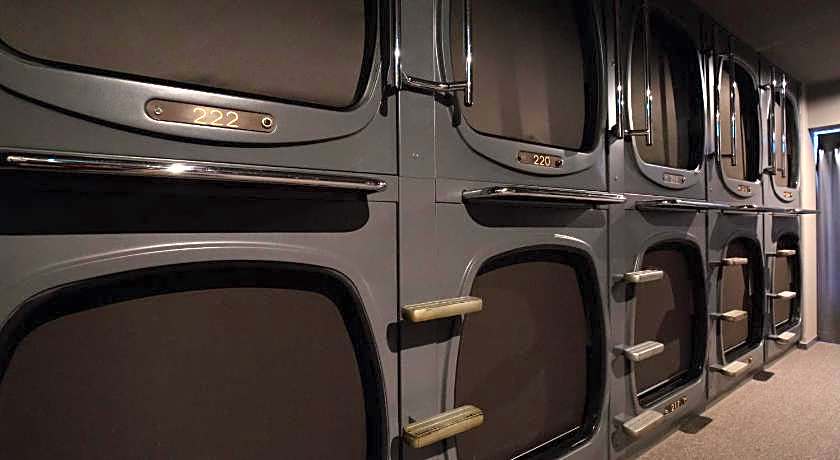 Capsule Hotel & Spa The Nell - Male only -