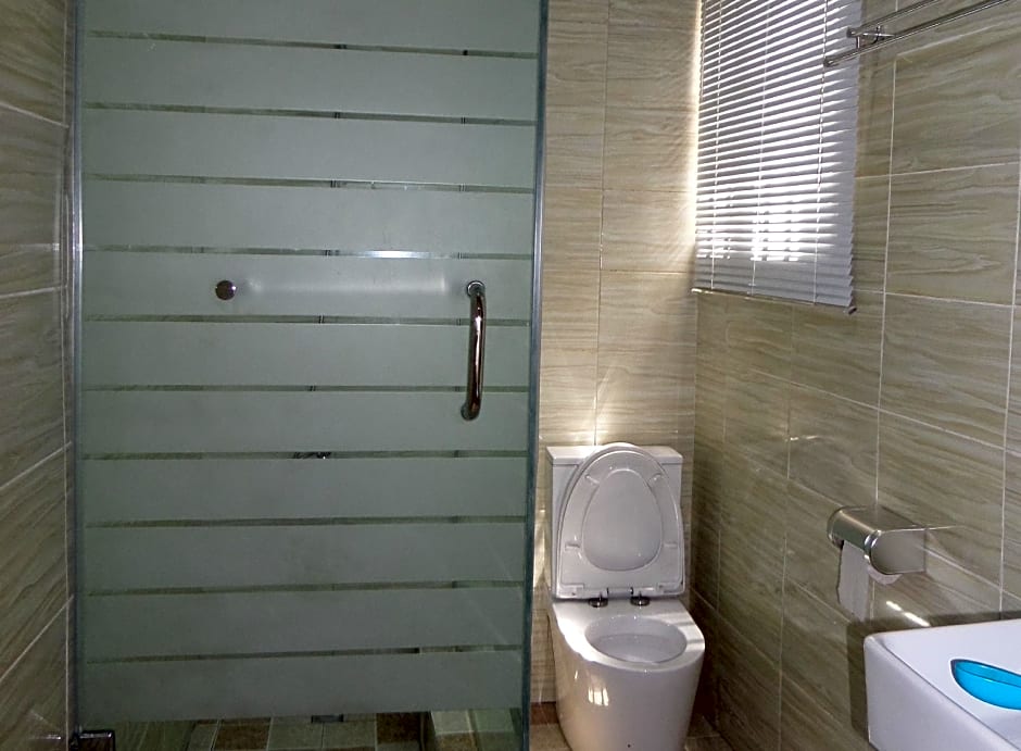 Silverland Hotels and Suites