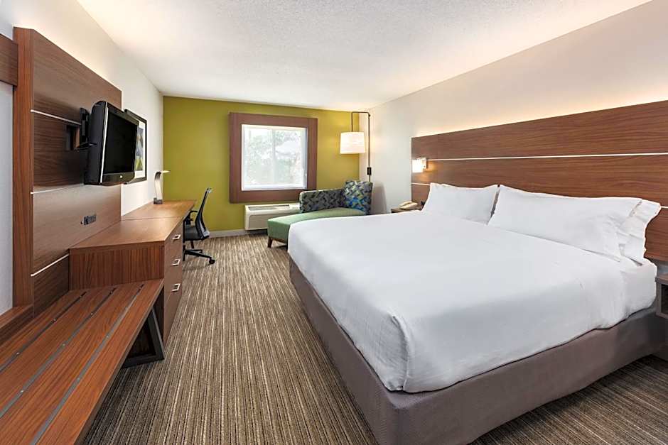 Holiday Inn Express Warrenton Hotel By IHG