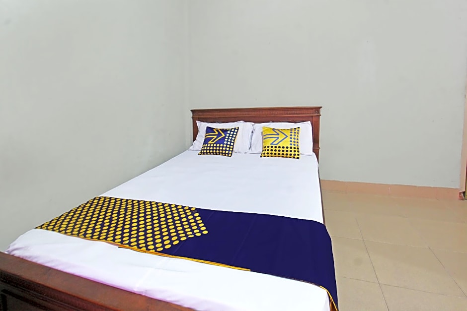 SPOT ON 92973 Madani Syariah Guesthouse