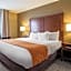 Comfort Suites Johnson Creek