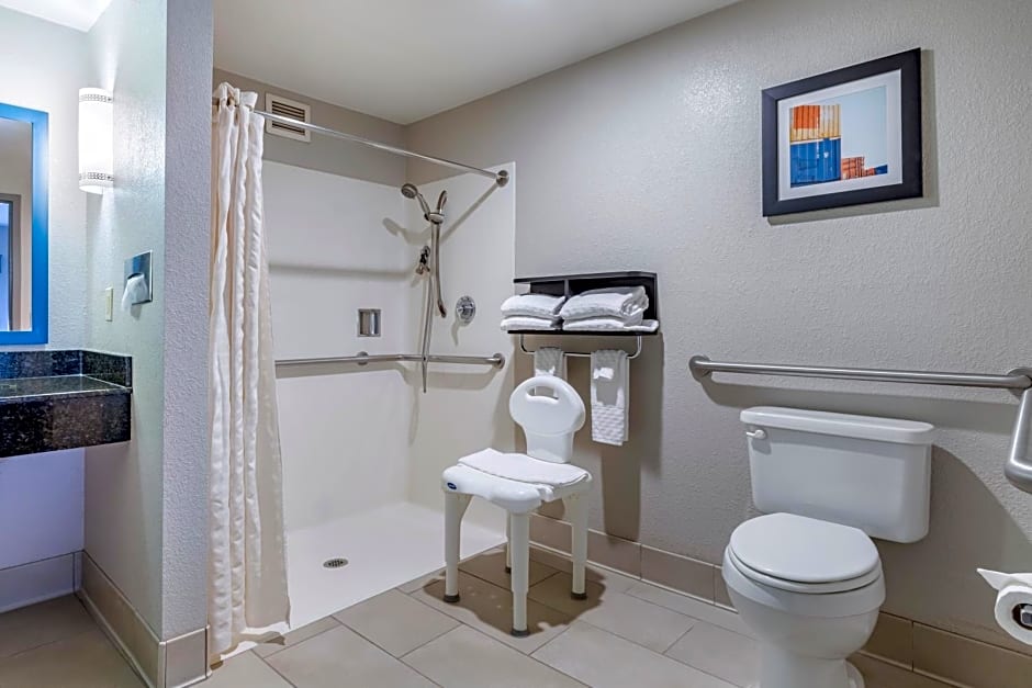 Best Western Plus Castlerock Inn & Suites
