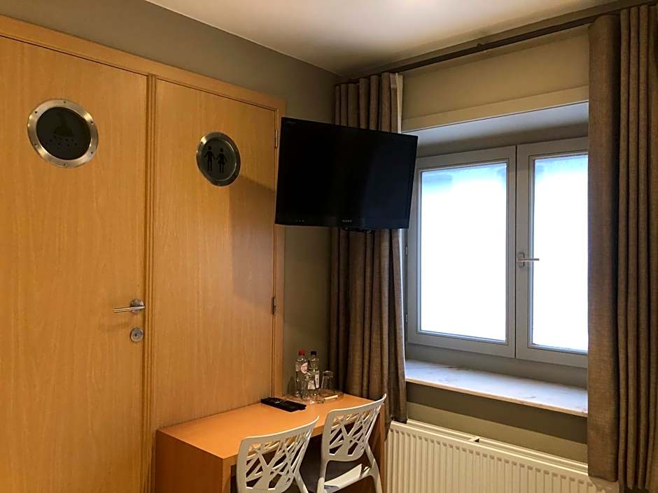 Hotel Duivels Paterke Harelbeeksestraat 29, 8500 Kortrijk