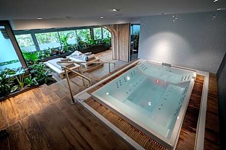 Best Western Plus Central Park Hotel & Spa