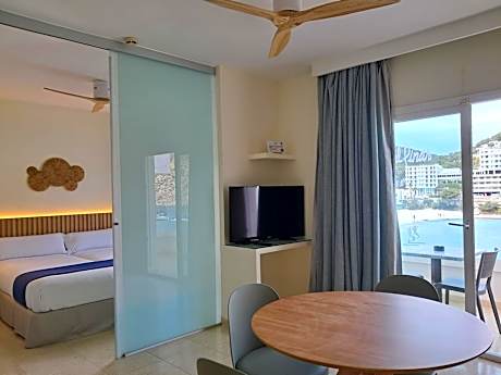 Studio with Sea View