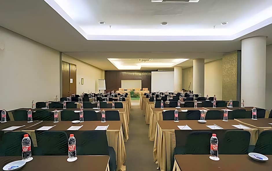 Horison Ultima Ratu Serang