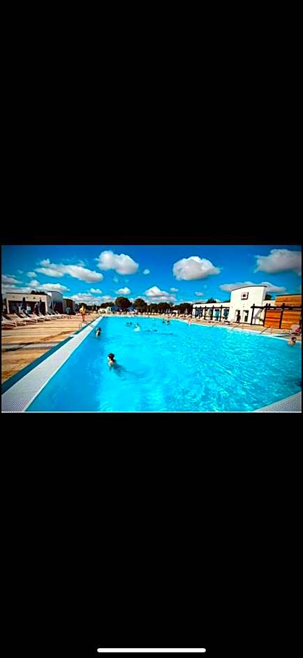 The Luxury break Sleeps 6 at 44 Kingfisher Court South facing