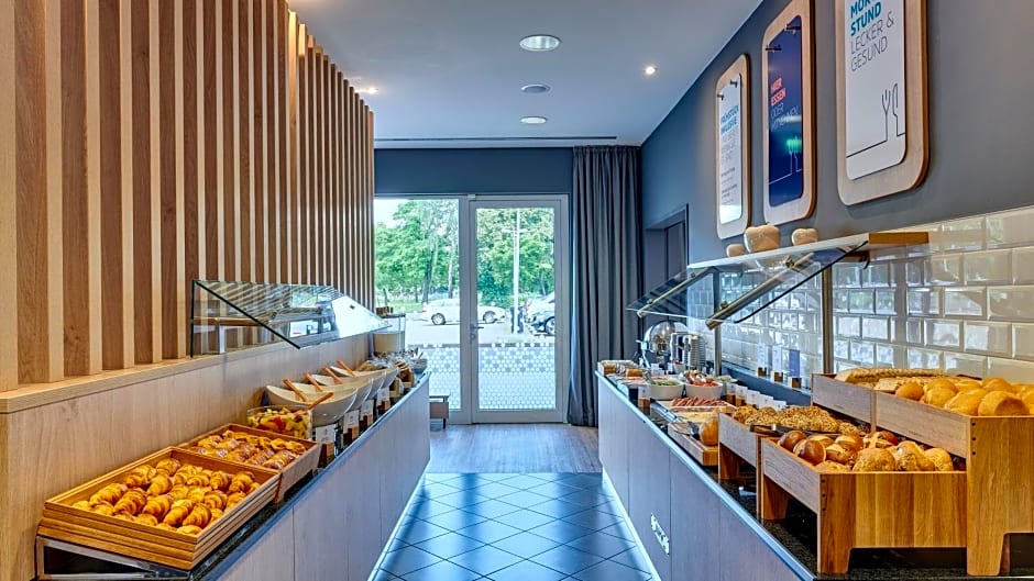 Holiday Inn Express Cologne Mülheim By IHG