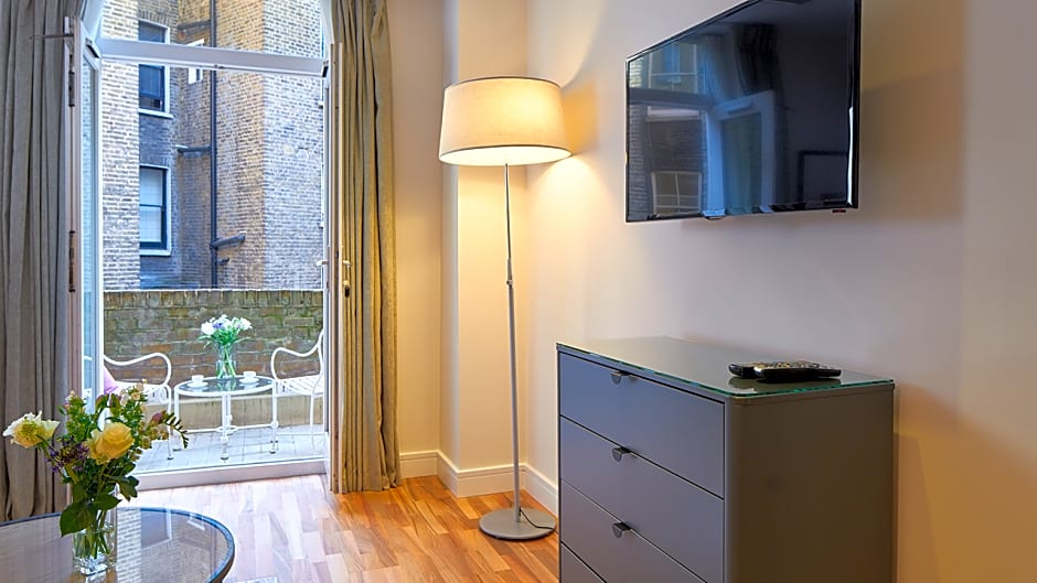 Cheval Harrington Court at South Kensington