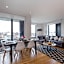 Portobello Apt with Floor-to-Ceiling Views