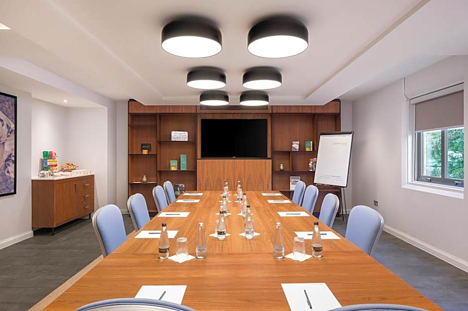 Courtyard by Marriott Glasgow Airport