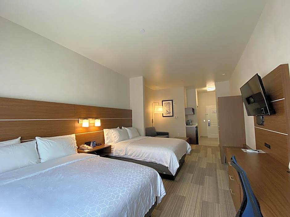 Holiday Inn Express & Suites Beaumont - Oak Valley by IHG