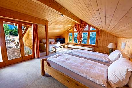Standard Double Room with Shared Bathroom