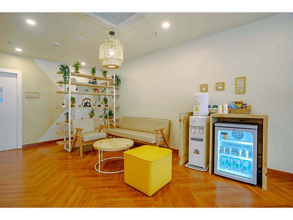 Bloom Hotel - Karol Bagh