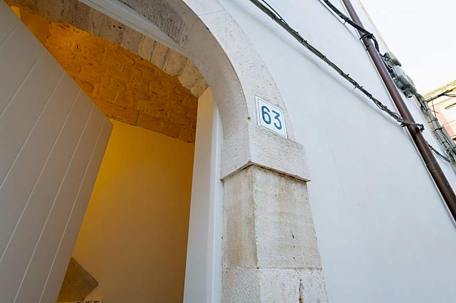 Casa Galera, 63