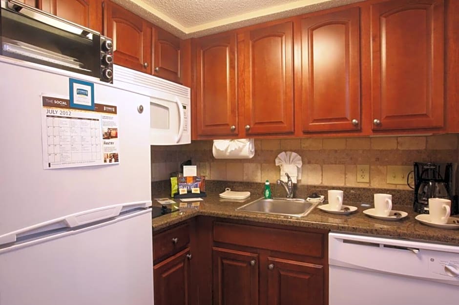 Staybridge Suites North Brunswick By IHG