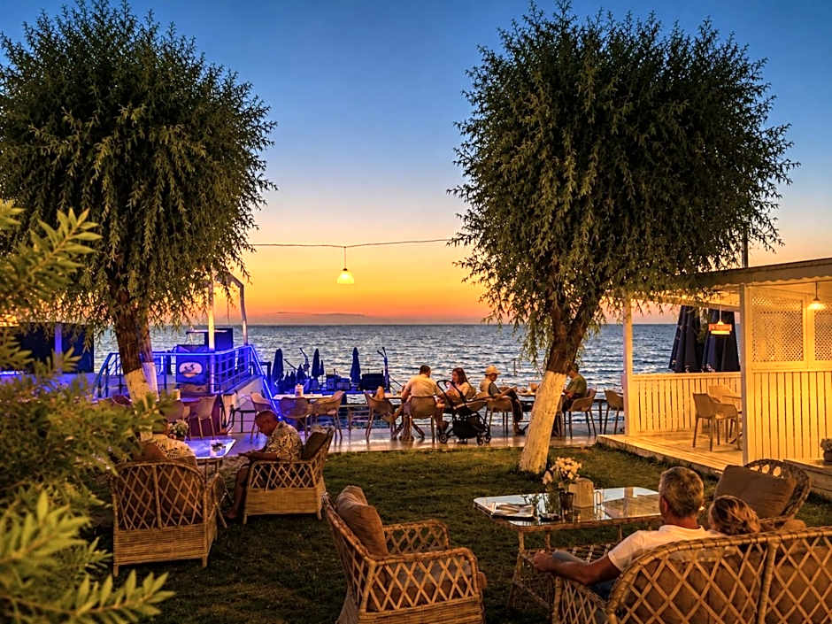 Grand Koru Hotel Beach
