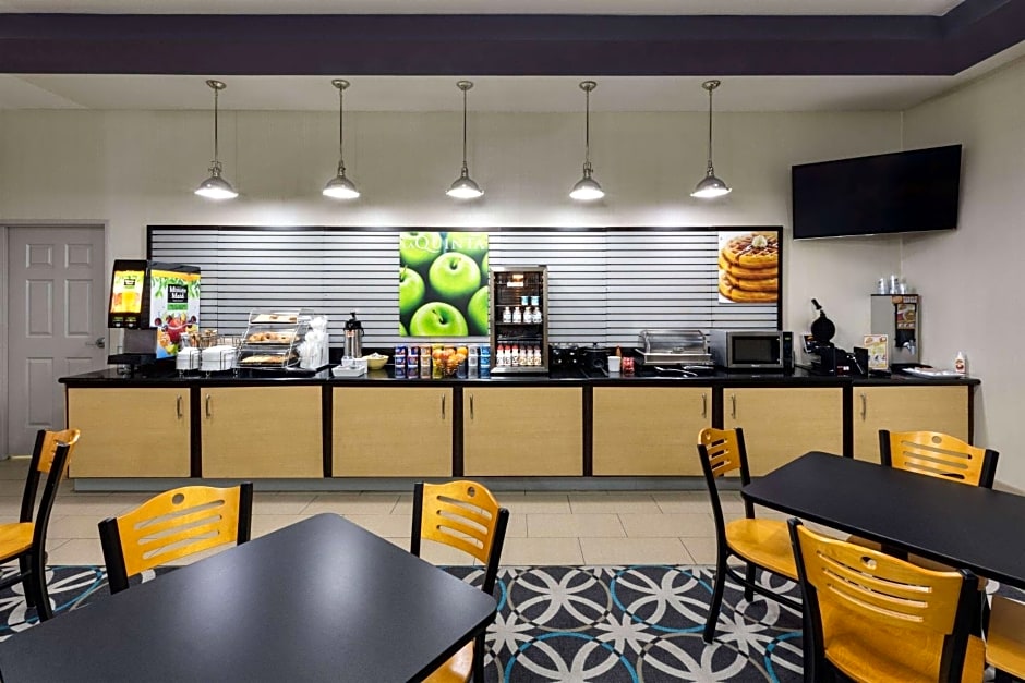 La Quinta Inn & Suites by Wyndham Houma