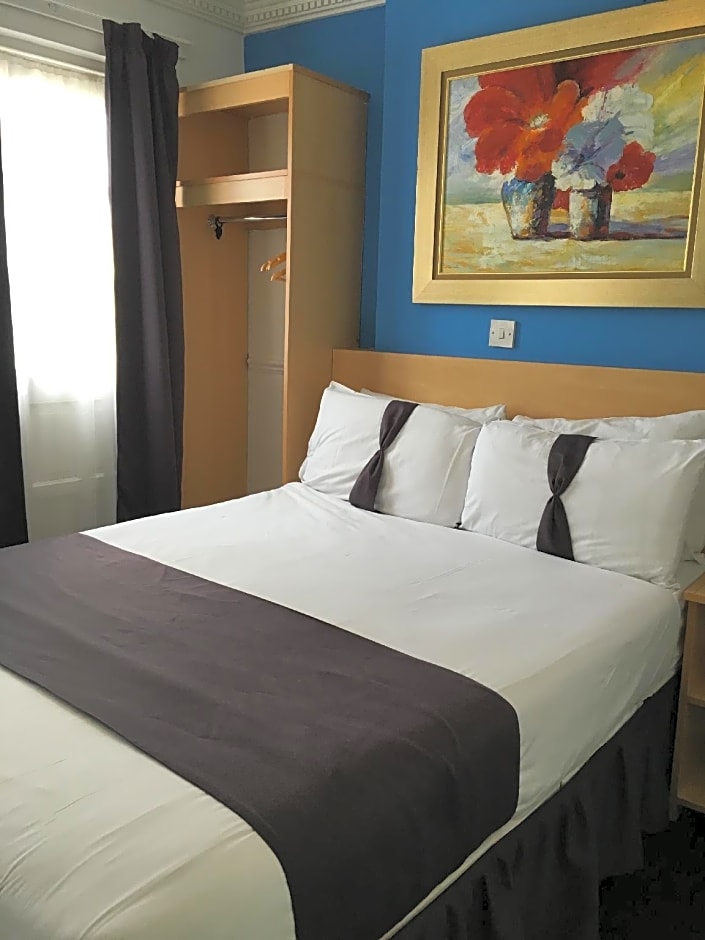 Clapham South Belvedere Hotel