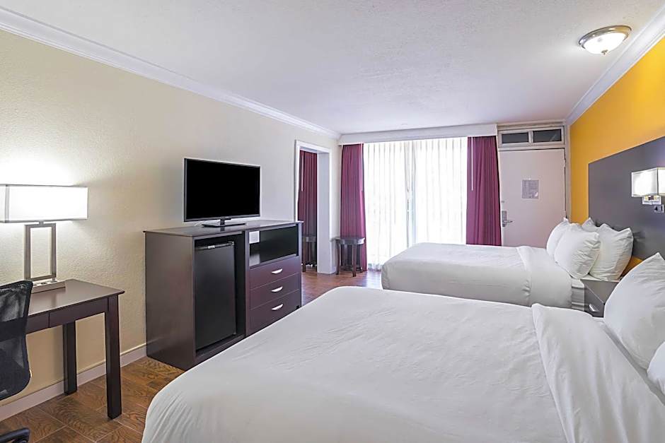 The Link Hotel – Fort Lauderdale, FL