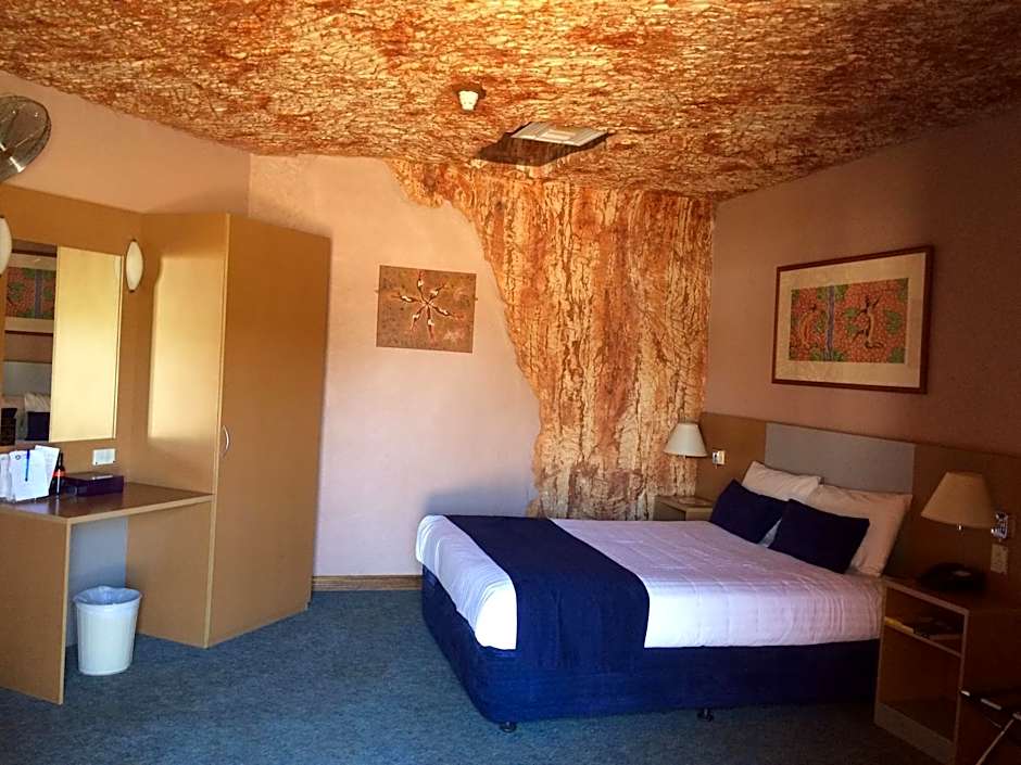 Desert Cave Hotel