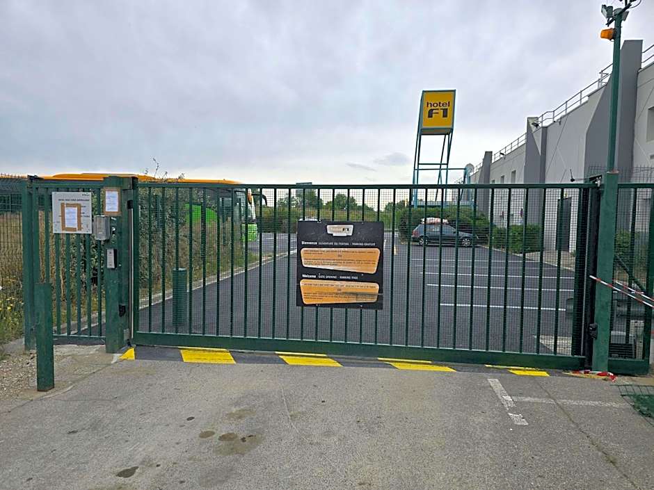 HotelF1 Marseille Provence