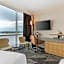 Clarion Lakeside Inn & Conference Centre