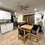 Perth Plaza Inn & Suites