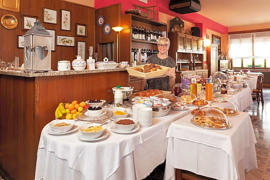 Hotel Ristorante Miramonti